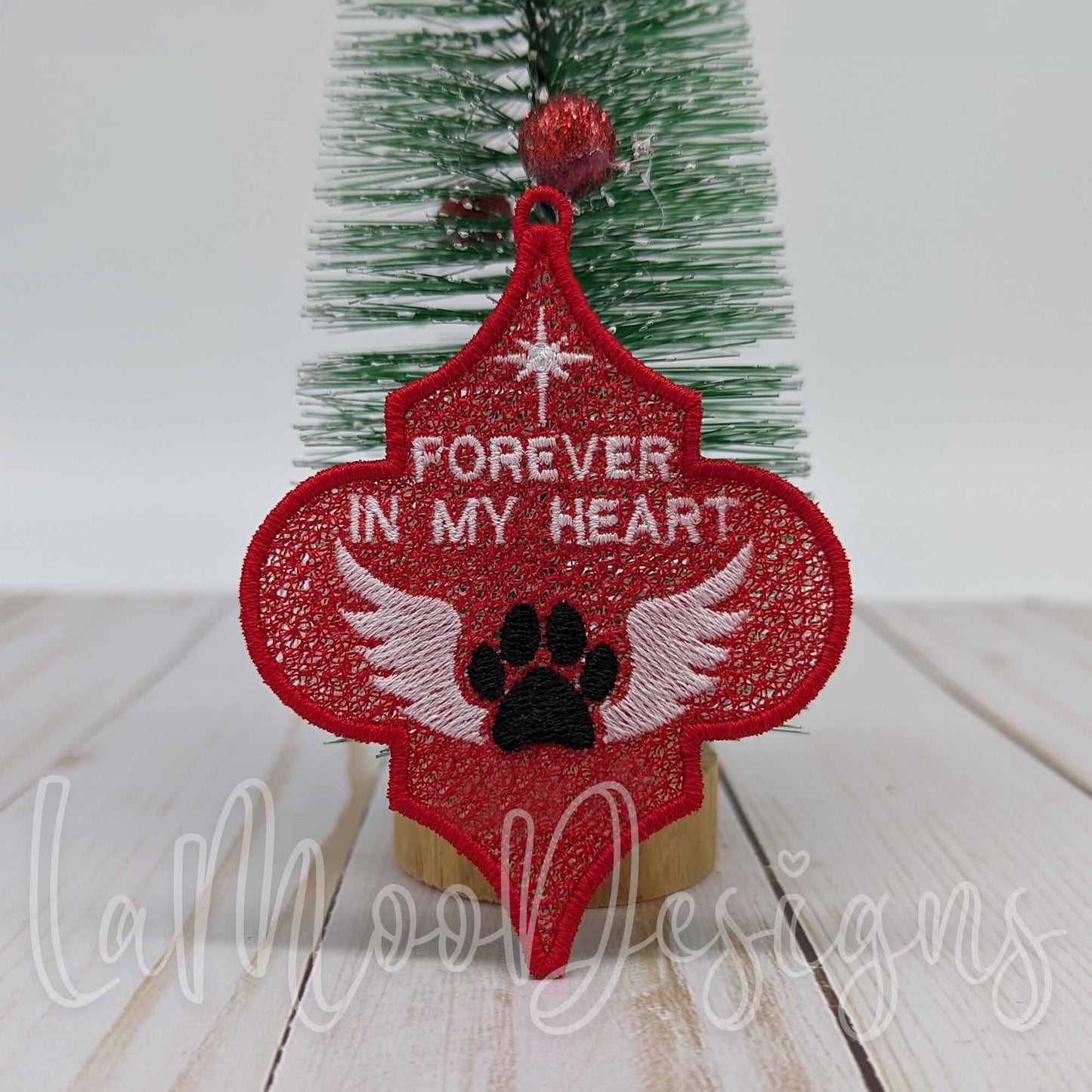 Freestanding Lace Arabesque Ornament Forever in my Heart Pet Embroidery Design - Christmas Embroidery Design